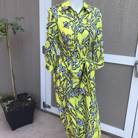 Dresses & Skirts - A1 No Label Rayon Bold Floral Print Dress S